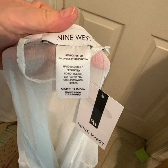 Nine West one size NWT $36 White Sheer Kimono with Pom Pom Trim fun beach cover - Picture 4 of 12